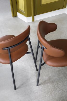 Artifort Aloa Eetkamerstoel