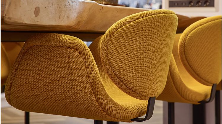 Artifort Little Tulip Barstoel