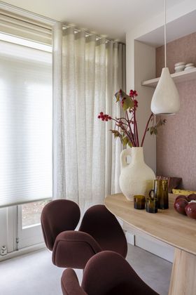 Artifort Little Tulip Eetkamerstoel