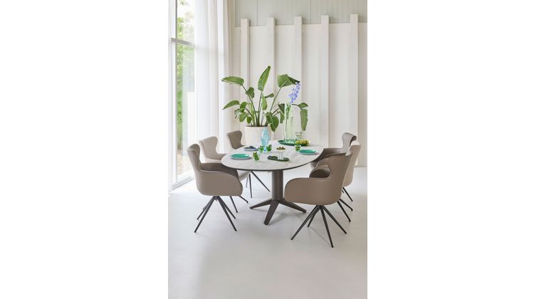 Bert Plantagie Carve Eettafel