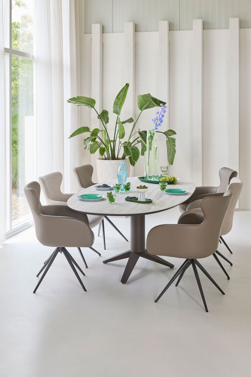Bert Plantagie Carve Eettafel