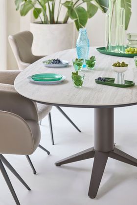 Bert Plantagie Carve Eettafel