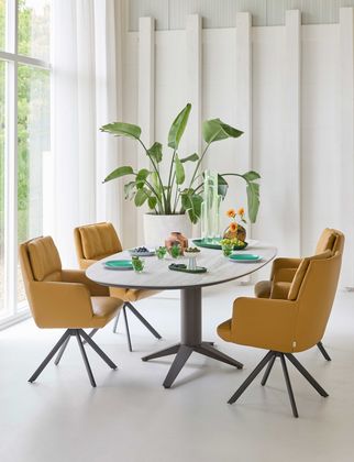 Bert Plantagie Carve Eettafel