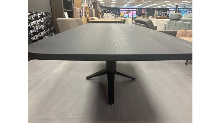 Bert Plantagie Carve Outlet Eettafel