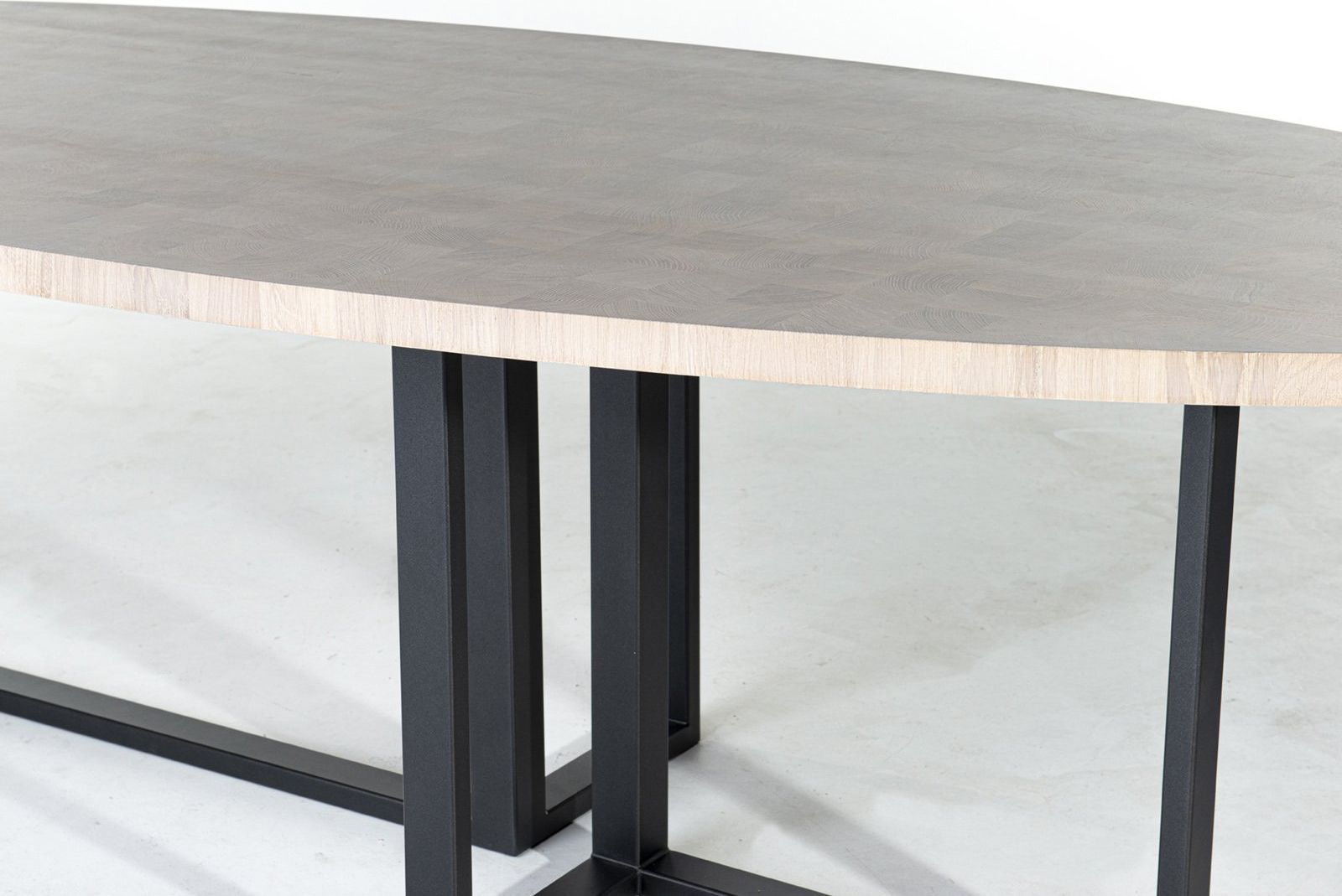 Bert Plantagie Eris Eettafel