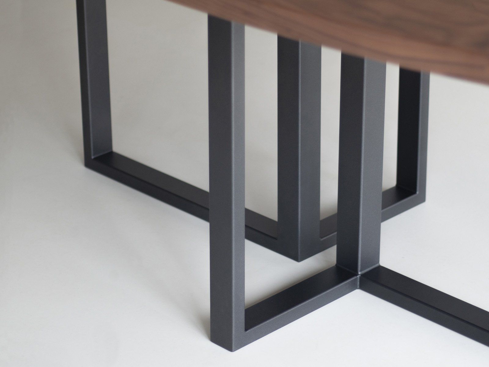 Bert Plantagie Eris Eettafel