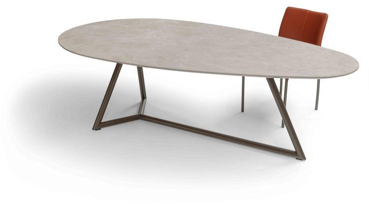 Bree's New World Druppel Eettafel