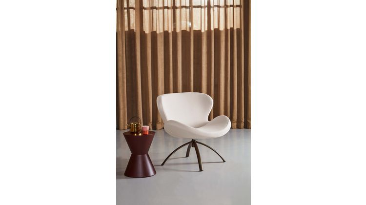 Bree's New World Peggy Draaifauteuil