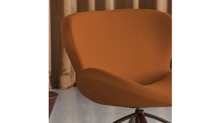 Bree's New World Peggy Draaifauteuil