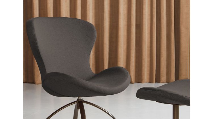 Bree's New World Ruby Draaifauteuil