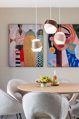 Bree's New World Steely Eettafel