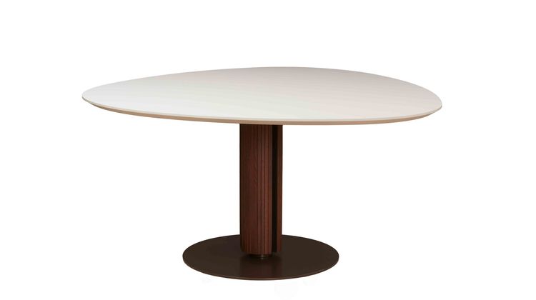 Bree's New World Steely XL Special Eettafel