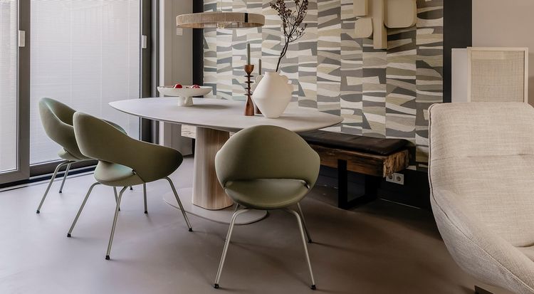 Bree's New World Storq Eettafel