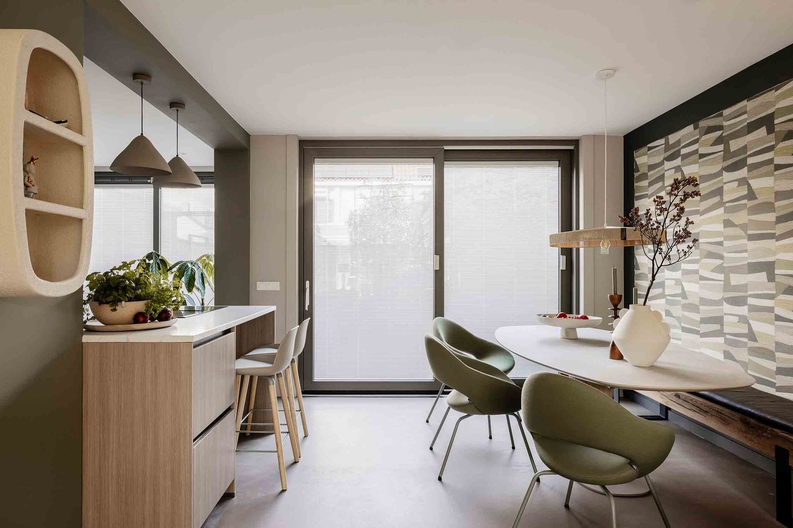 Bree's New World Storq Eettafel
