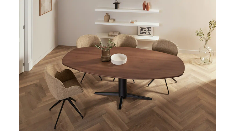 Bree's New World Thor Eettafel