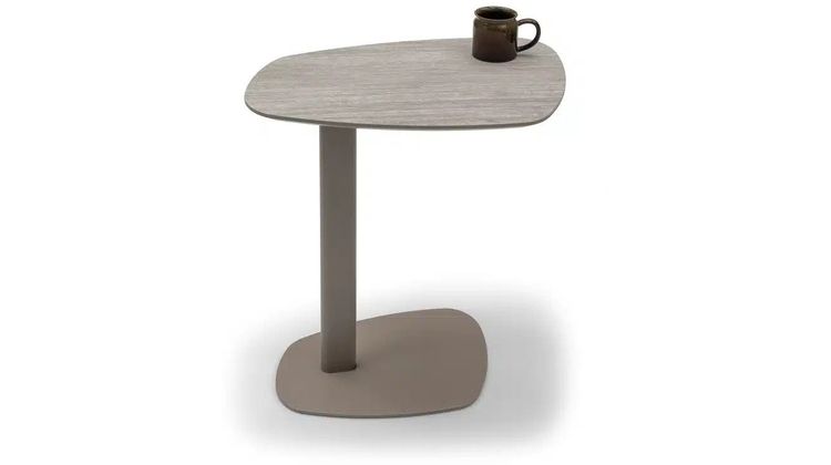 Bree's New World Trapea Banktafel