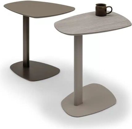Bree's New World Trapea Banktafel