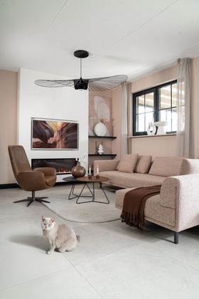 Bree's New World Twinny Hoog Salontafel