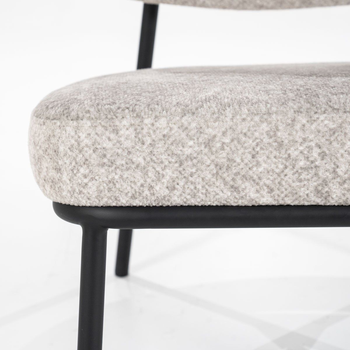 By Boo Jari Fauteuil