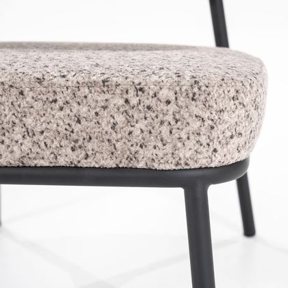 By Boo Jari Fauteuil