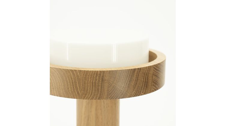 By Boo Oaka Tafellamp