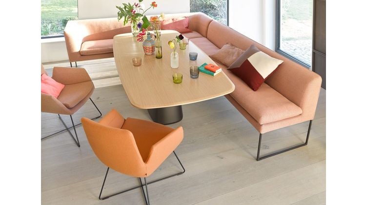 COR Conic Eetkamertafel