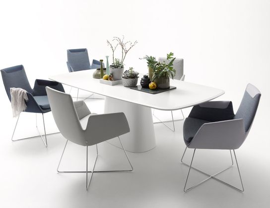 COR Conic Eetkamertafel