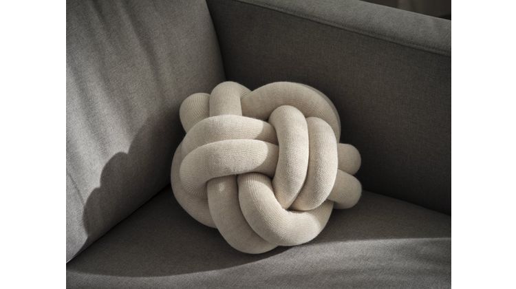 Design House Stockholm Knot Sierkussen