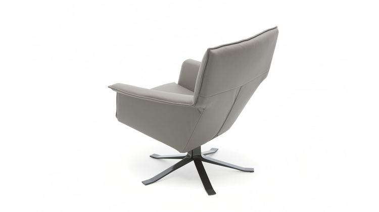 Design on Stock Djenne Draaifauteuil