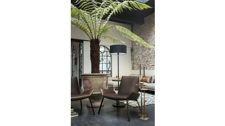 Design on Stock Komio Fauteuil