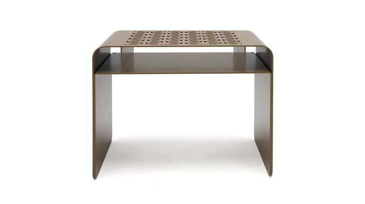 Design on Stock Koyo Bijzettafel