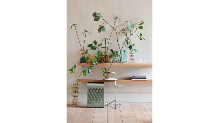 Design on Stock Koyo Bijzettafel
