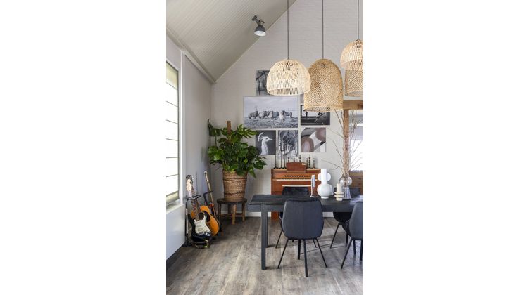 DTP Home Beam Zwart Eettafel