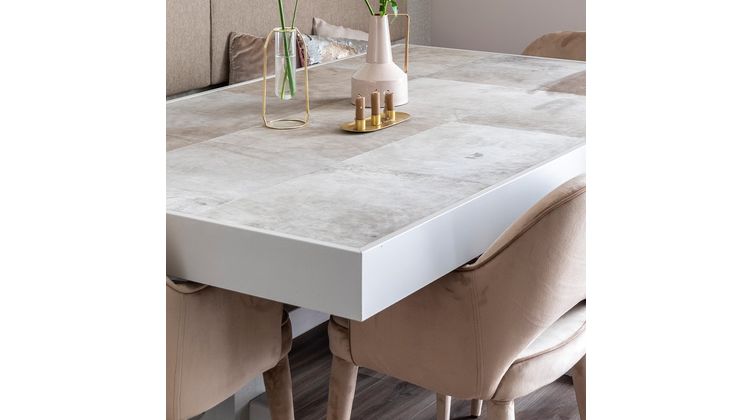 DTP Home Borgo Eettafel