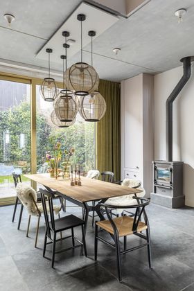 DTP Home Metropole Eettafel