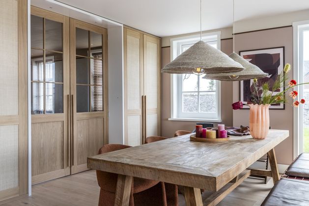 DTP Home Monastery Eettafel