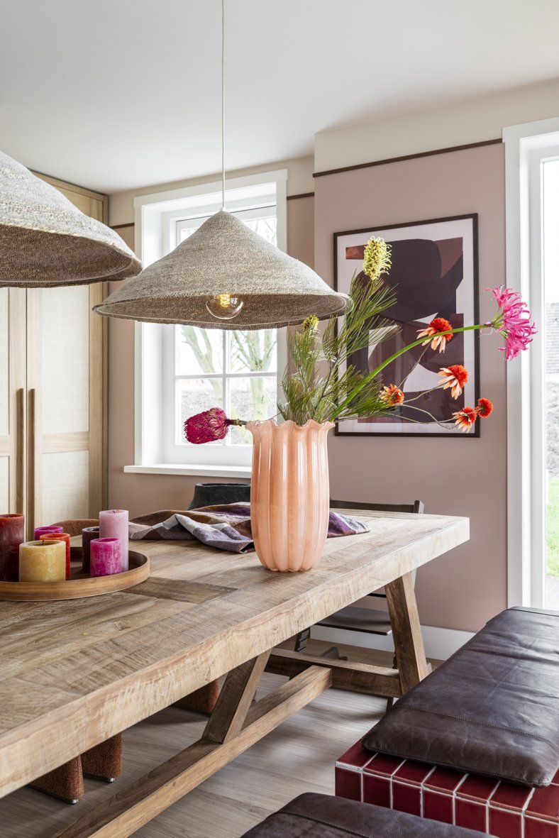 DTP Home Monastery Eettafel