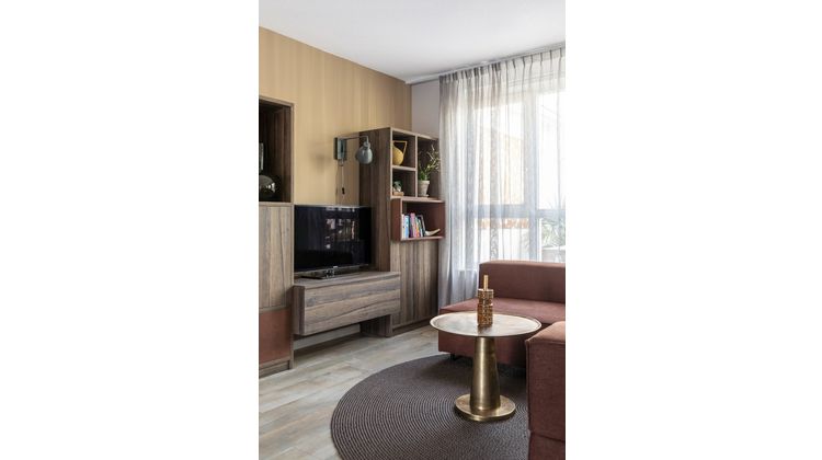 Dutchbone Brute Bijzettafel