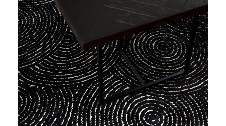 Dutchbone Dots Pure Black Vloerkleed