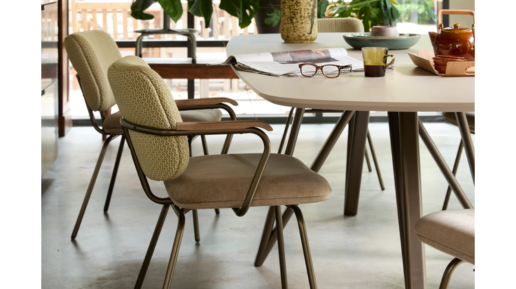 Eijerkamp Collectie Kobe Armstoel