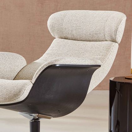 Eijerkamp Collectie Time-Out Beige Relaxfauteuil + Hocker