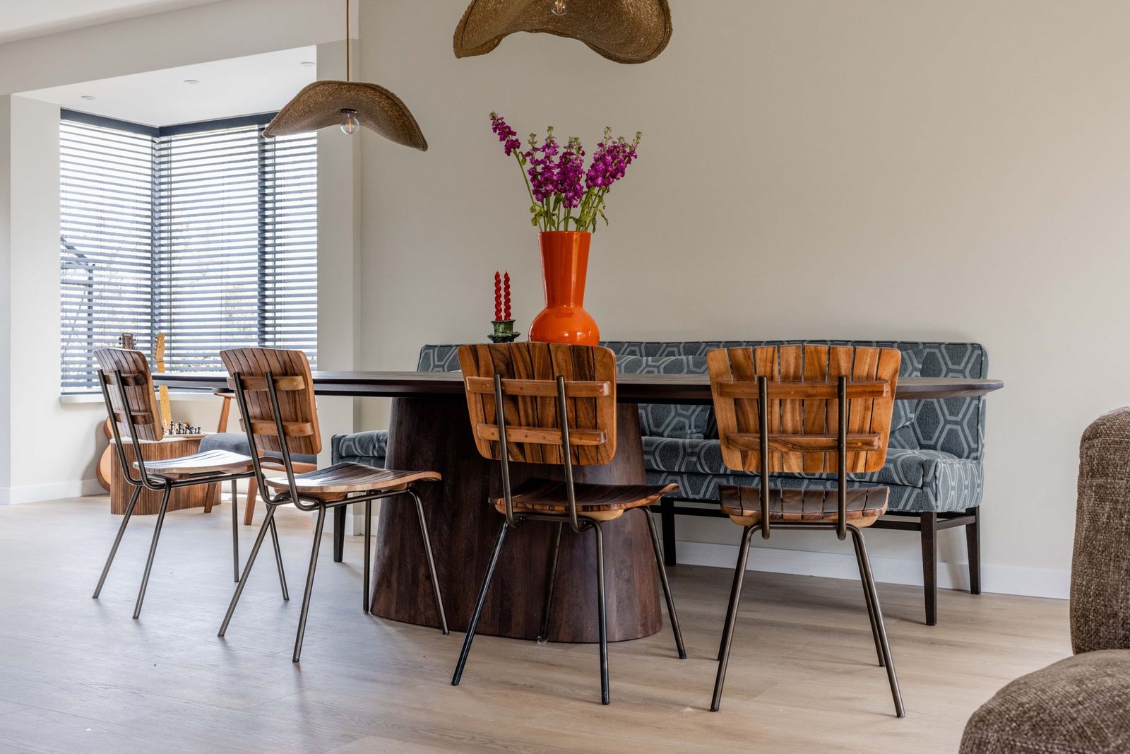 Eleonora Aron Bruin Eettafel