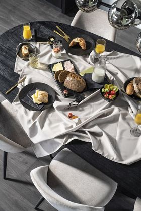 Eleonora Aron Zwart Eettafel