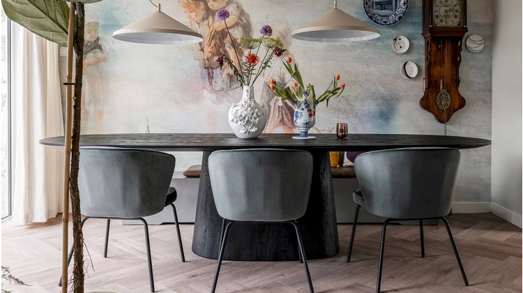 Eleonora Aron Zwart Eettafel