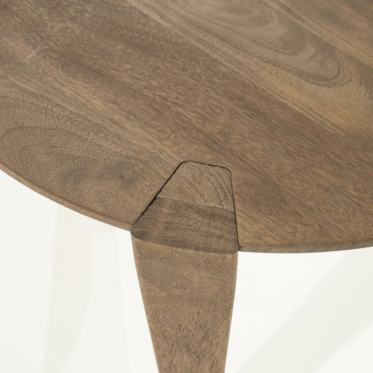 Eleonora Davina Salontafel