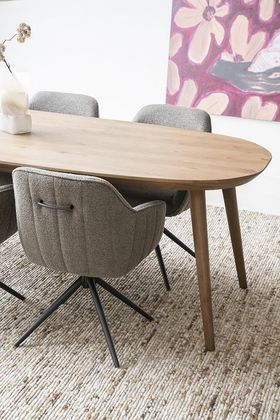 Eleonora Elijah Bruin Eettafel