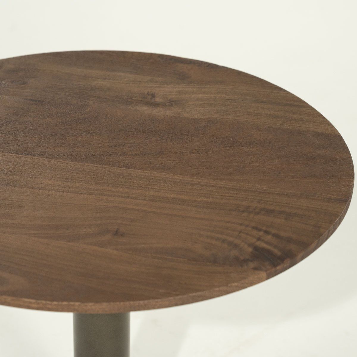 Eleonora Esila Salontafel