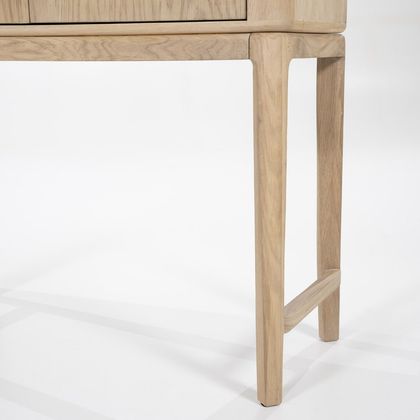 Eleonora Harvey Kabinet