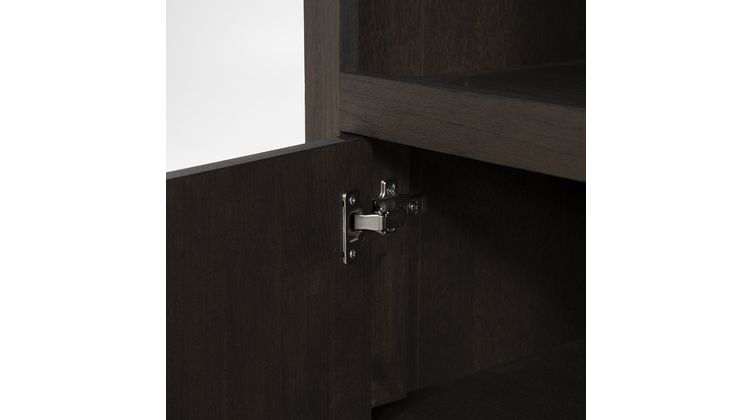 Eleonora Helsinki Bruin Kabinet