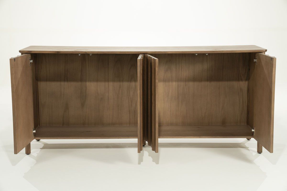 Eleonora Jake Dressoir